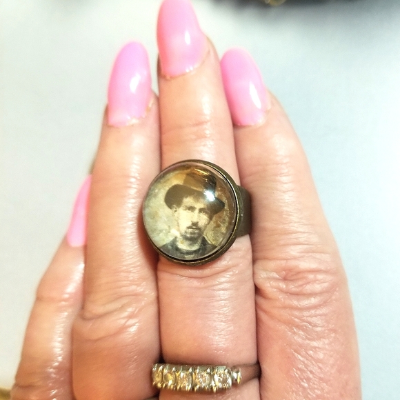 MzMax Creations "Cowboy Gent" OOAK Antique Picture Ring - Picture 6 of 6